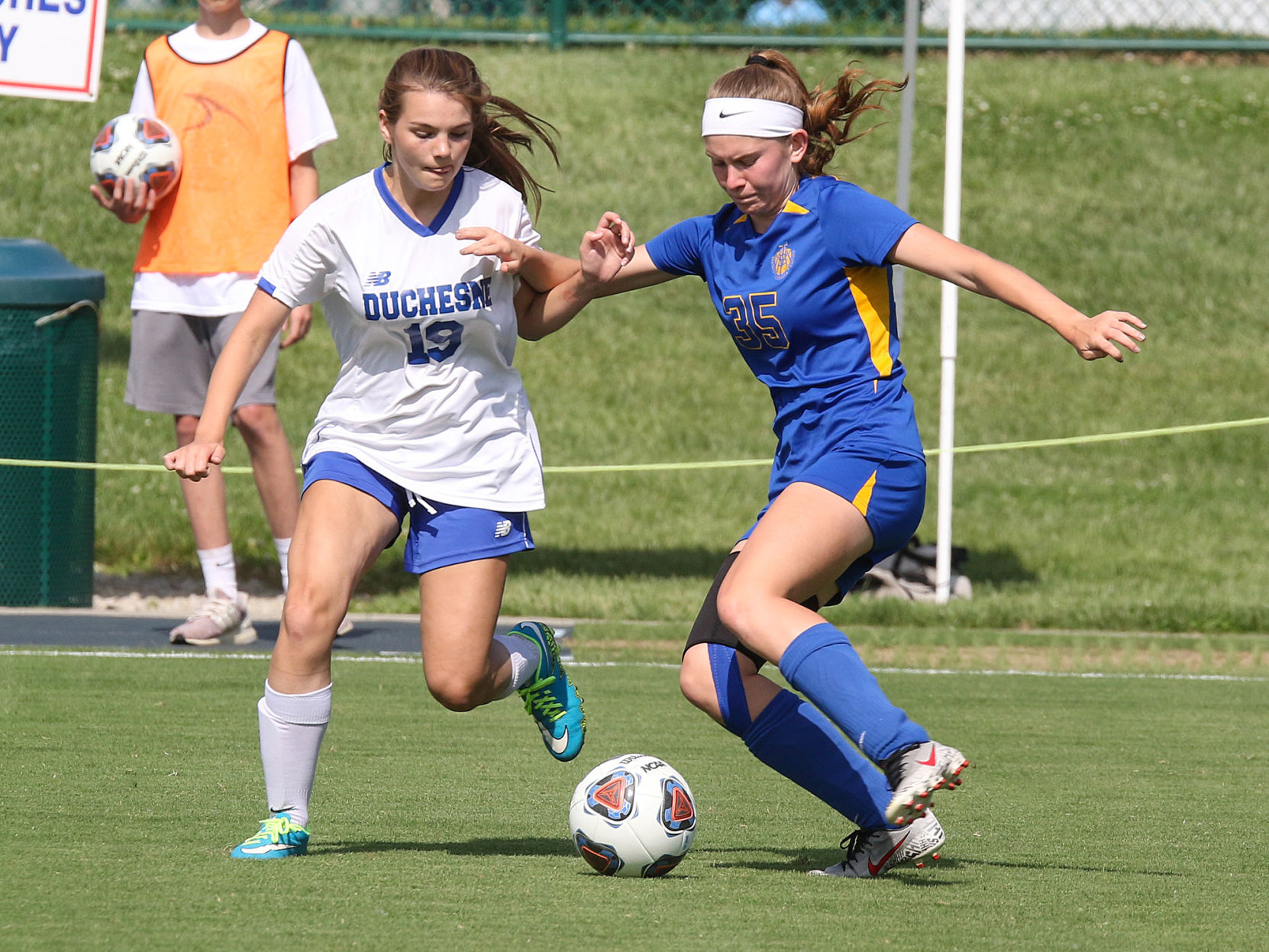 Duchesne vs. St. Vincent girls soccer